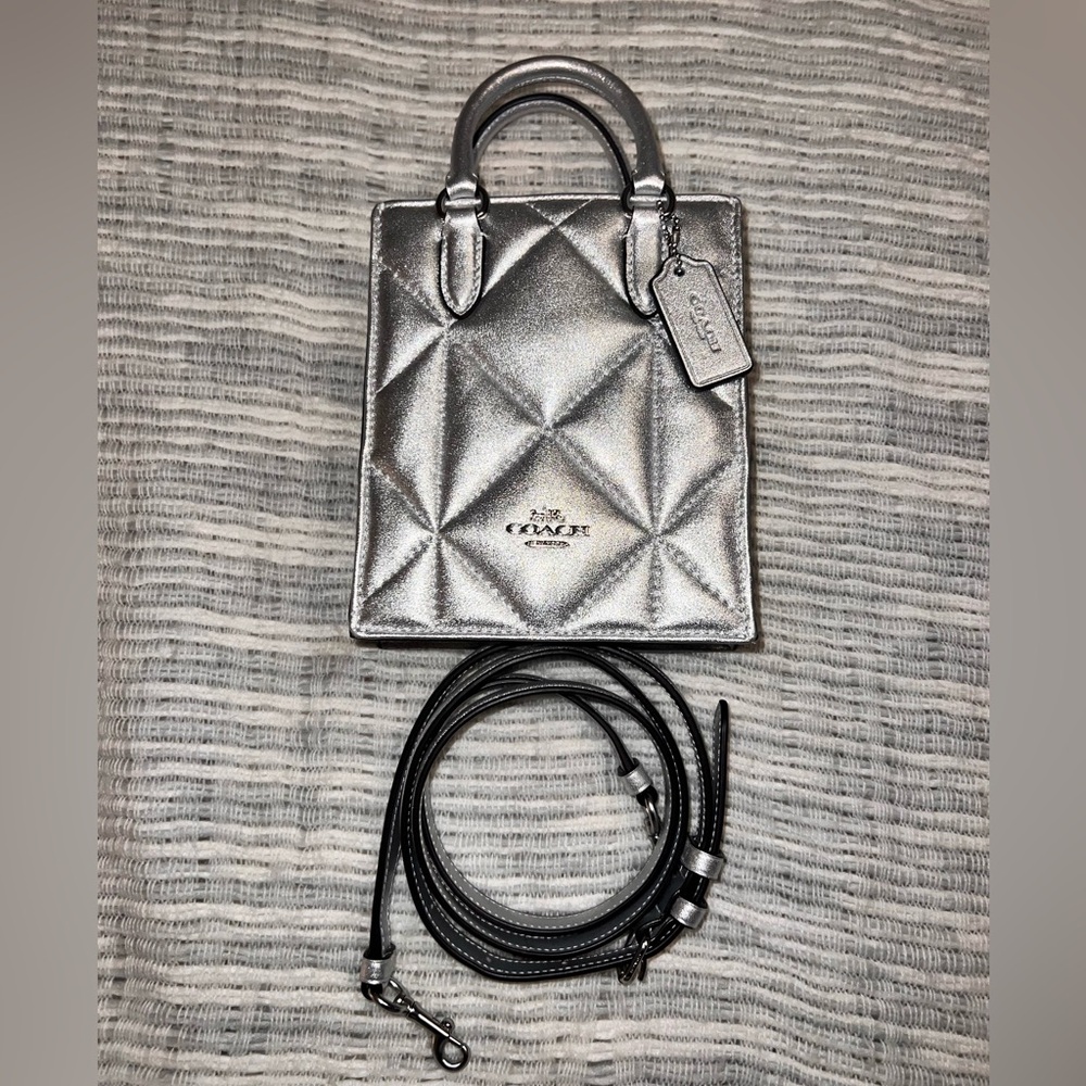 NWOT Coach north/south crossbody